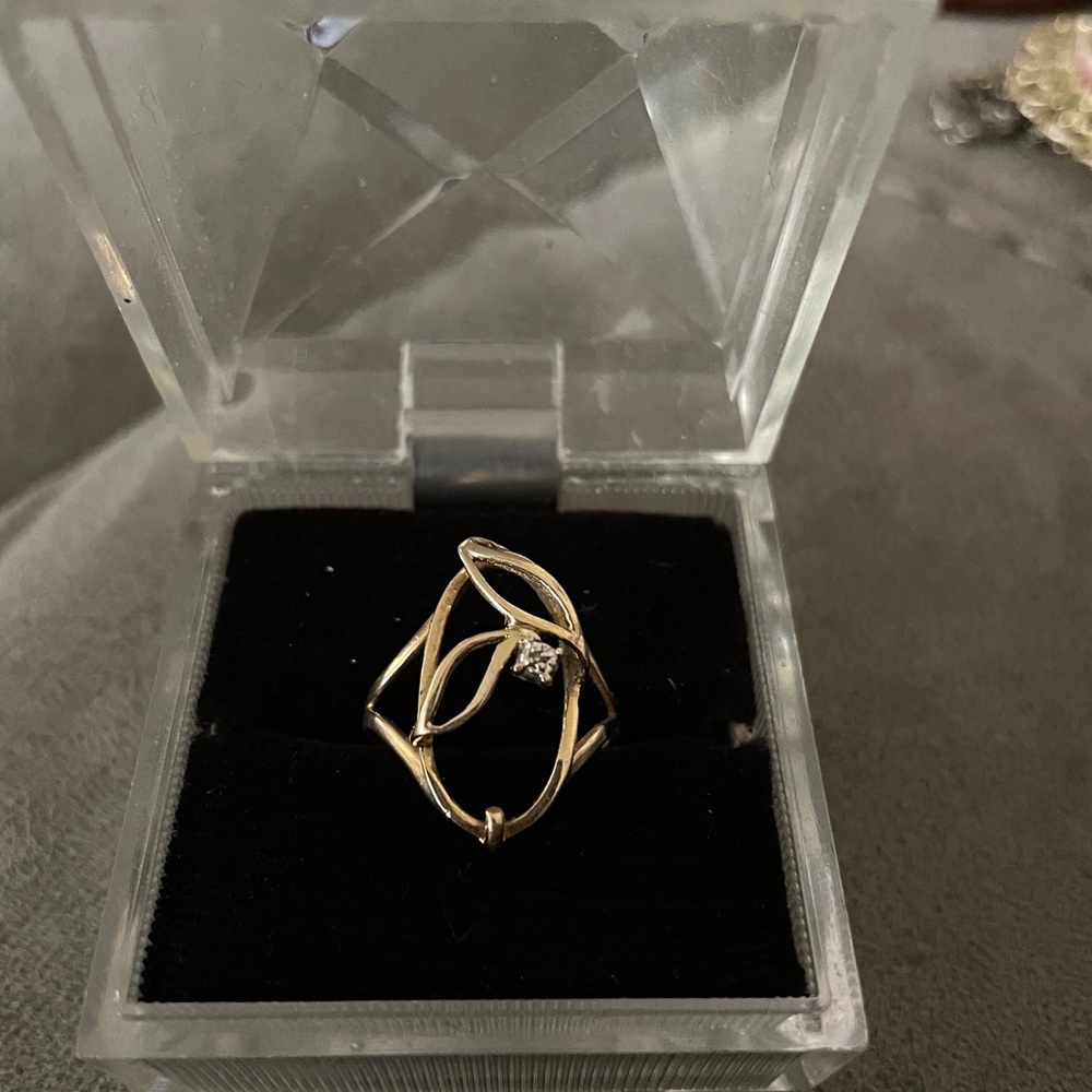 Antique gold ring